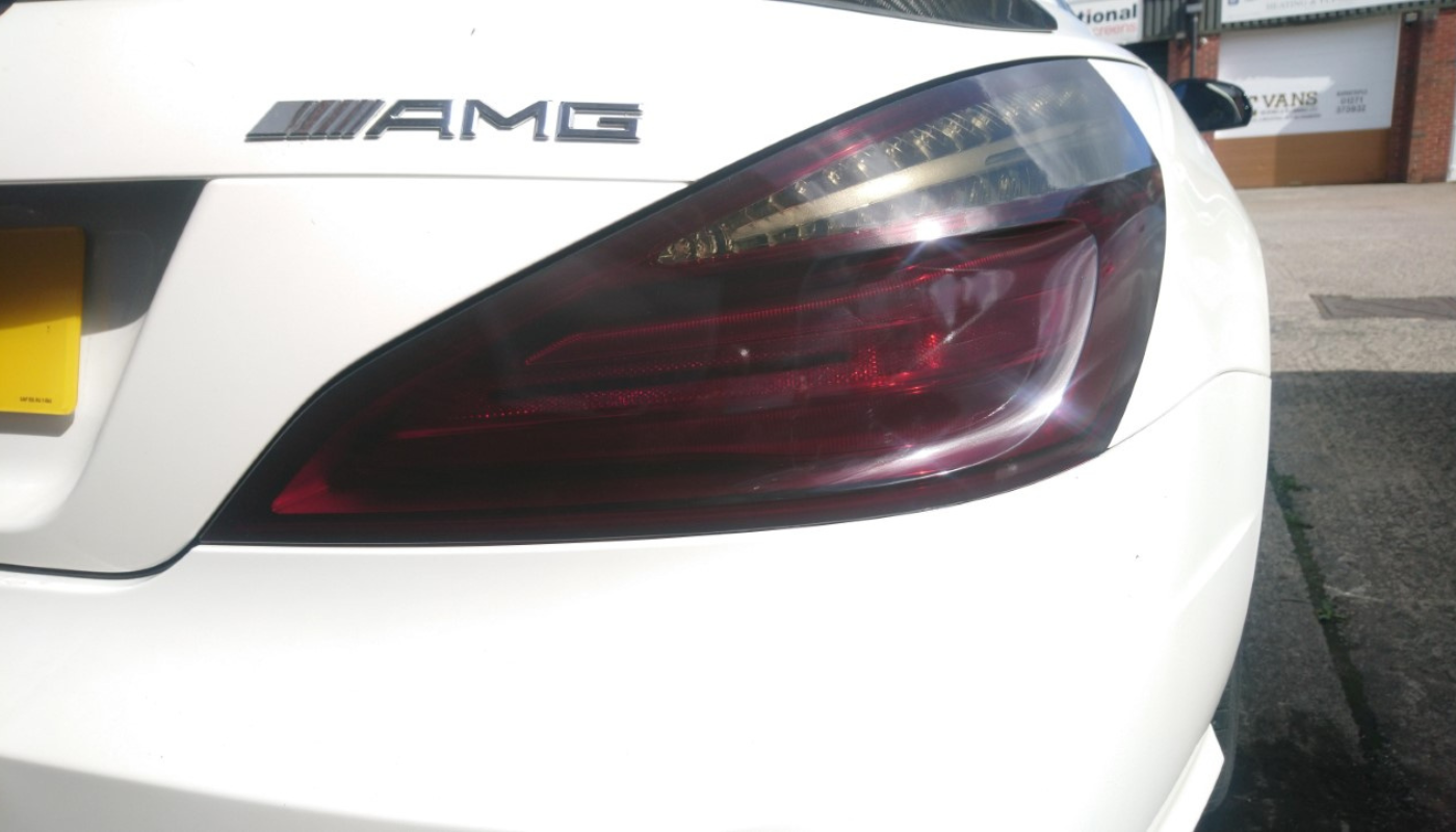 bens-white-car-back-headlight