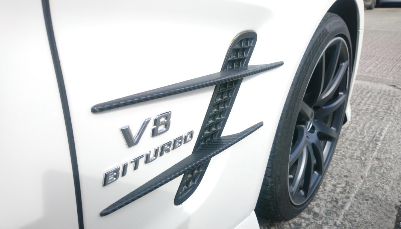 bens-white-car-top-bottom