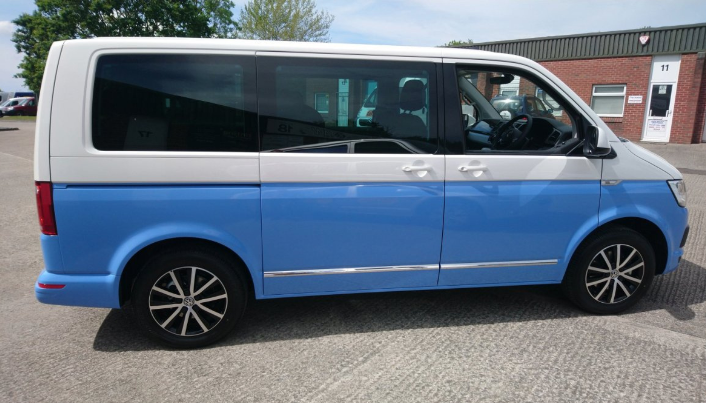 blue-white-van-fullsize